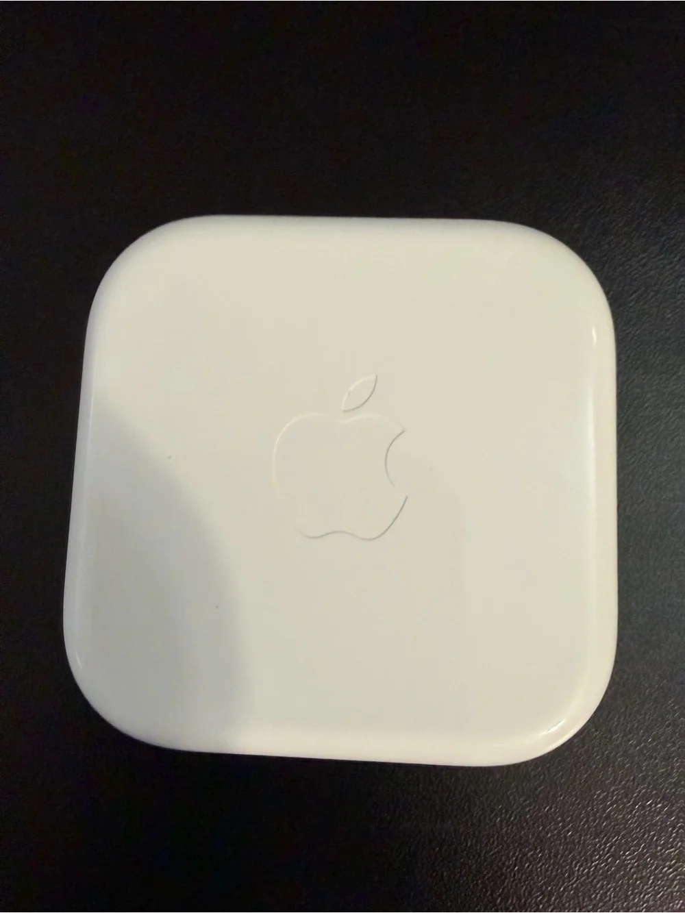 NWT Apple EarPods Wired Headphones with Remote & Mic – Brand New in Case